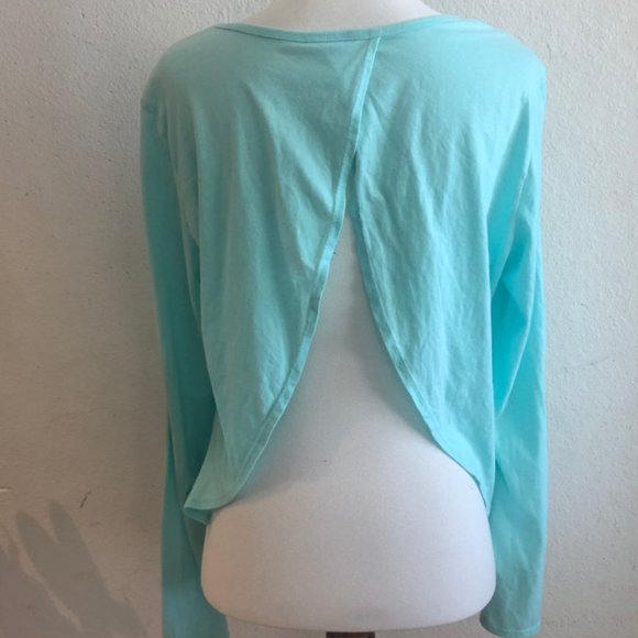 Fabletics Millie Open Back Top Medium - Picture 4 of 5